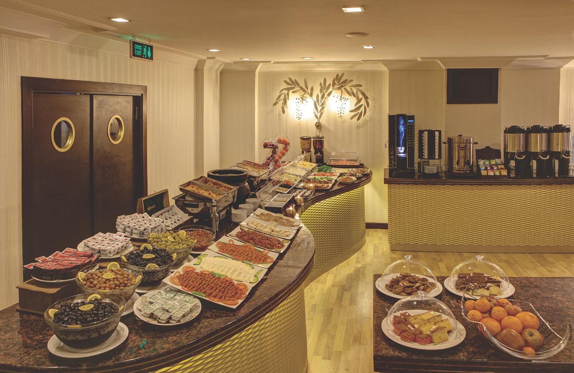 Susuzlu Atlantis Hotel İzmir Ngoại thất bức ảnh